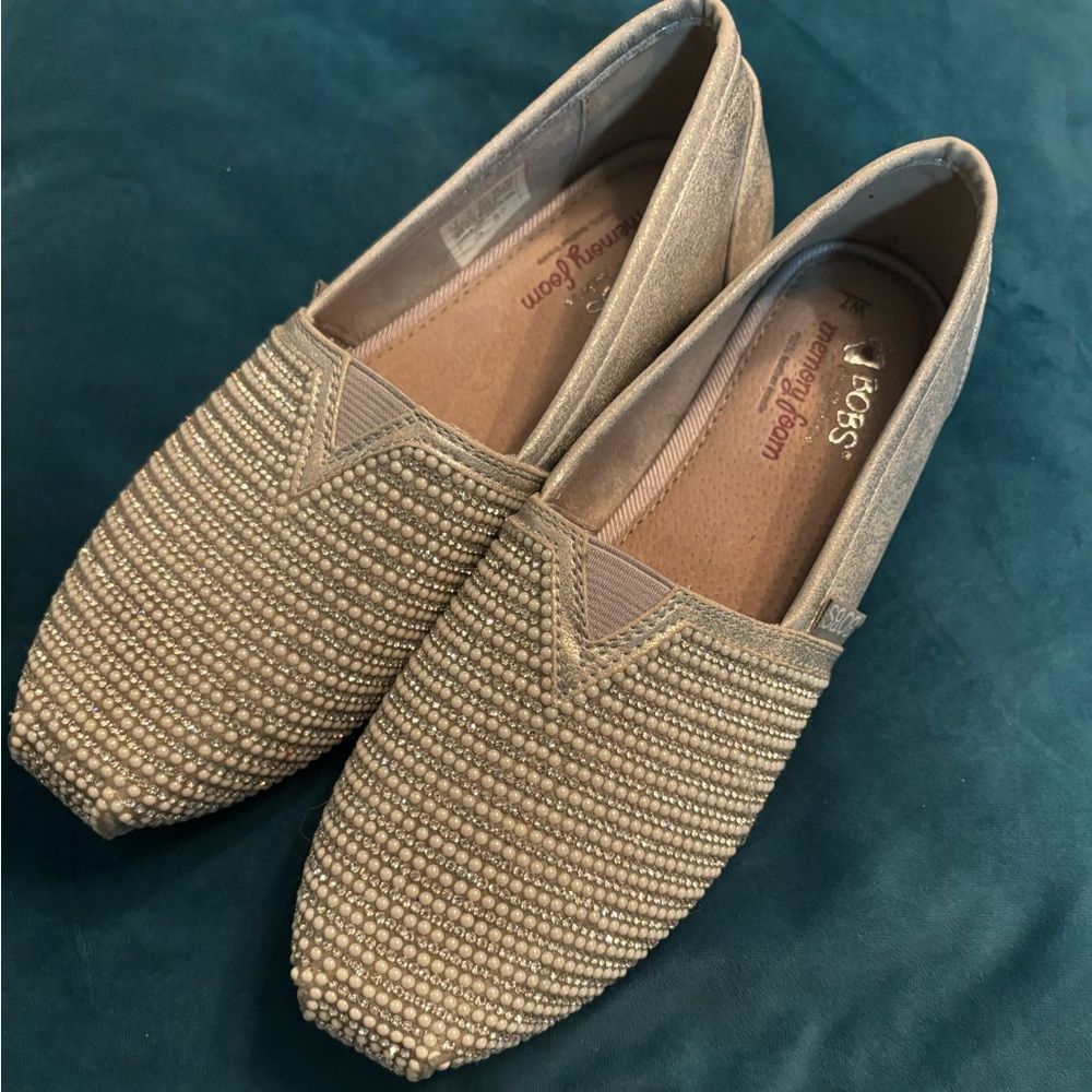 Skechers BOBS Pearl & Diamond Accents Women’s size 7 SN31454